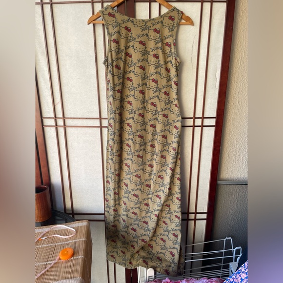 Uniqlo x Sanrio Tan and red Hello Kitty maxi dress #kawaii - Picture 5 of 6